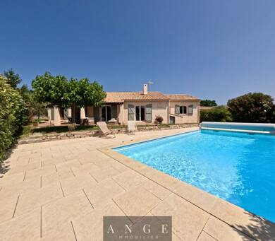 Maison de plain-pied à vendre 739 000 € 7 pièces 5 chambres 145 m² 1 000 m² de terrain La Farlede 83210