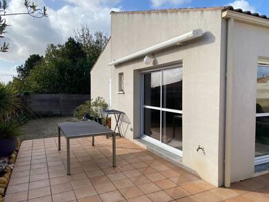 Maison de plain-pied à vendre 395 300 € 4 pièces 2 chambres 87 m² 300 m² de terrain Aytre 17440