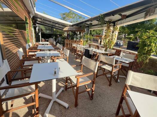 Boutique à vendre Fonds de commerce 499 000 € 155 m² de surface de vente Carqueiranne 83320