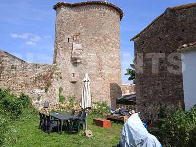Demeure à vendre 95 000 € 2 pièces 2 chambres 87 m² Chantonnay 85110