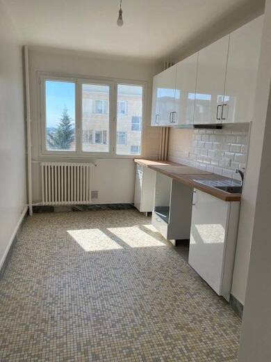 Appartement à louer 1 495 € 3 pièces 2 chambres 64,9 m² Étage 3/6 Plaisance-Boulevard de Strasbourg Nogent-sur-Marne 94130