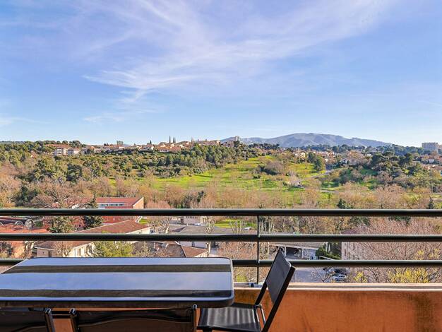 Appartement à vendre 234 000 € 3 pièces 2 chambres 55 m² Étage 2/3 La Croix Rouge Marseille 13ème arrondissement 13013