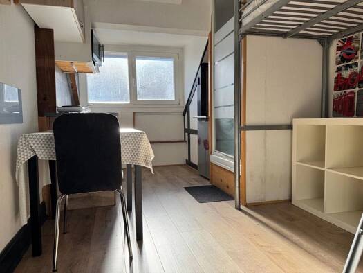 Appartement à louer - logement étudiant 395 € 1 pièce 10,5 m² Étage 5/5 Butte - Grette Besançon 25000