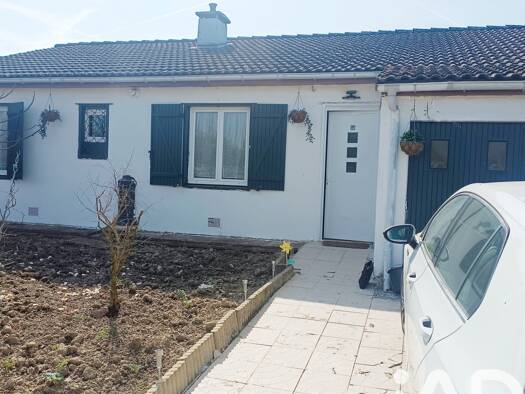 Maison de plain-pied à vendre 205 000 € 4 pièces 3 chambres 93 m² 325 m² de terrain Château-Thierry 02400