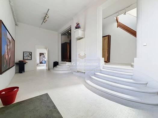 Immeuble à vendre 3 120 000 € 1 695 m² Colombier Bezons 95870