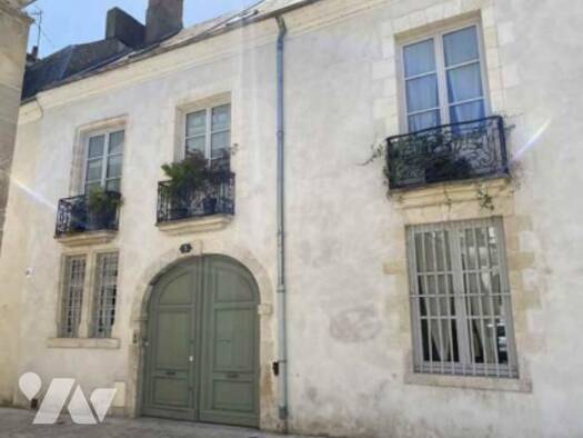 Maison à vendre 1 015 900 € 10 pièces 5 chambres Orléans 45000