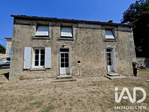 Maison à vendre 127 500 € 4 pièces 4 chambres 128 m² 850 m² de terrain Aulnay 17470