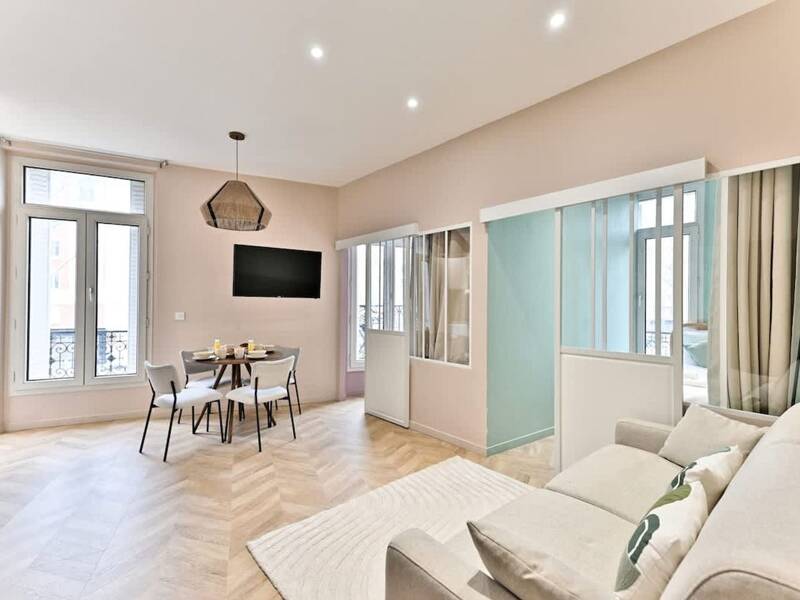 Maison à louer, 0m², PARIS 17E