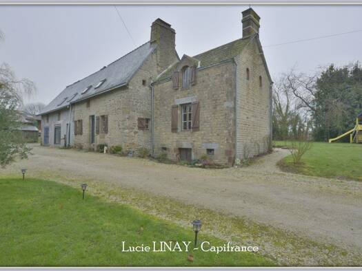 Ferme à vendre 263 500 € 6 pièces 4 chambres 186 m² 51 712 m² de terrain Saint-Aubin-Fosse-Louvain 53120