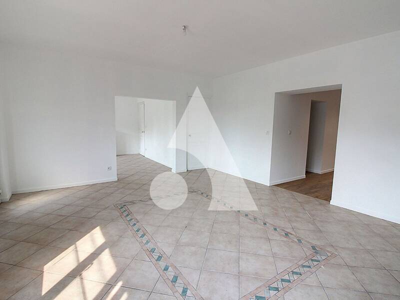 Maison à louer, 165m², BREBIERES