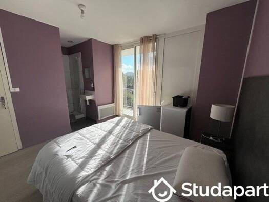 Maison à louer 650 € 1 pièce 1 chambre dès le 01/05/2026 Le Lycée Talence 33400