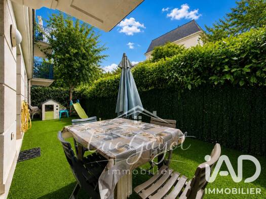 Appartement à vendre 275 000 € 3 pièces 2 chambres 60 m² RDC/3 Le Centre Le Plessis-Trévise 94420
