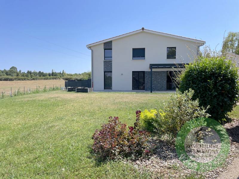 Maison à vendre, 133m², LA TOUR DE SALVAGNY
