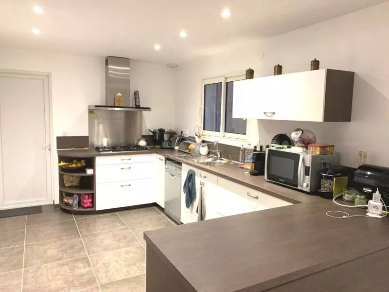 Maison à louer, 143m², VENTISERI