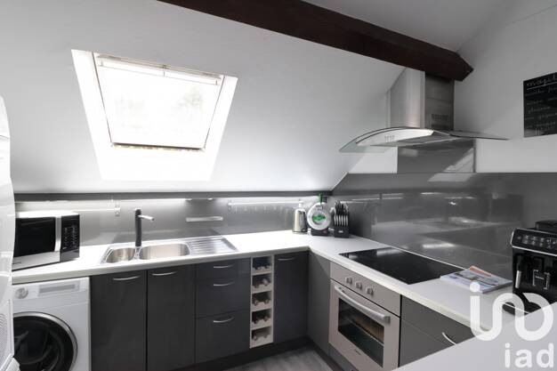 Appartement à vendre 134 950 € 1 pièce 31 m² Étage 2/2 Cressely et Buisson Magny-les-Hameaux 78114