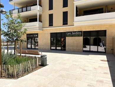 Local commercial à louer 2 440 € 120 m² de surface de vente Grand Sud- Aix la Duranne Aix en Provence 13100