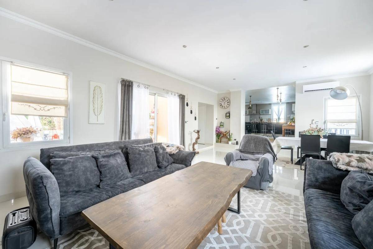 Maison à vendre, 167m², MEZIERES SUR SEINE
