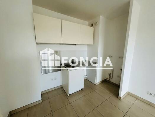 Appartement à louer 837 € 2 pièces 1 chambre 41,7 m² 2ème étage La Rochette 77000