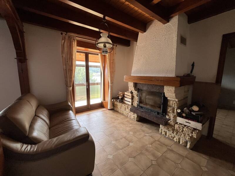 Maison à vendre, 159m², BESSE ET SAINT ANASTAISE