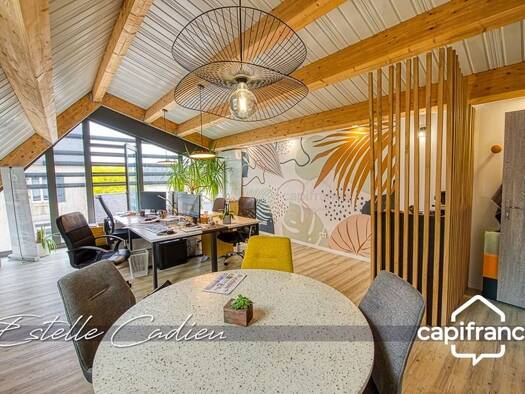 Immeuble à vendre 346 500 € 305 m² Sèvremont 85700