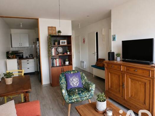 Appartement à vendre 127 000 € 2 pièces 1 chambre 39 m² Étage 3/3 Liberté La Roche-sur-Yon 85000