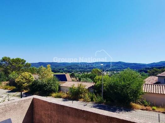 Maison de plain-pied à vendre 272 000 € 5 pièces 3 chambres 97 m² 653 m² de terrain Goudargues 30630