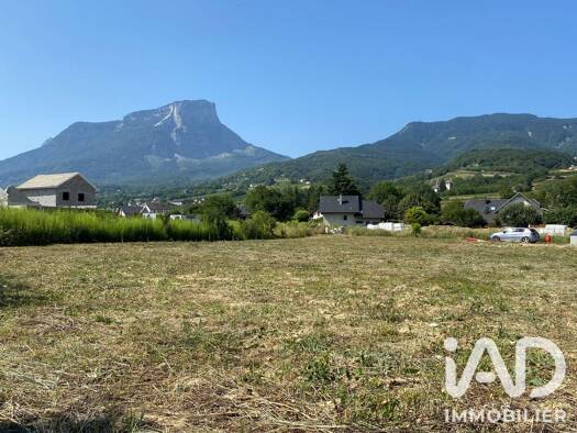 Terrain constructible viabilisé à vendre 235 000 € 807 m² de terrain Apremont 73190