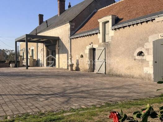 Ferme à vendre 475 000 € 5 pièces 2 chambres 158 m² 4 000 m² de terrain Esvres 37320
