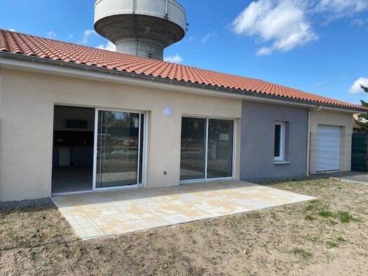 Maison à louer 1 120 € 3 pièces 2 chambres 84 m² Feurs 42110