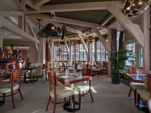 Bar / Café à vendre Fonds de commerce 220 000 € 400 m² d'espace de restauration La Planchette Flers 61100