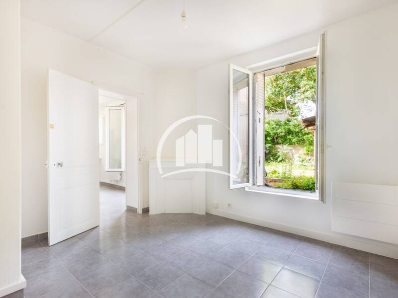 Maison à louer, 23m², SAINT MAUR DES FOSSES
