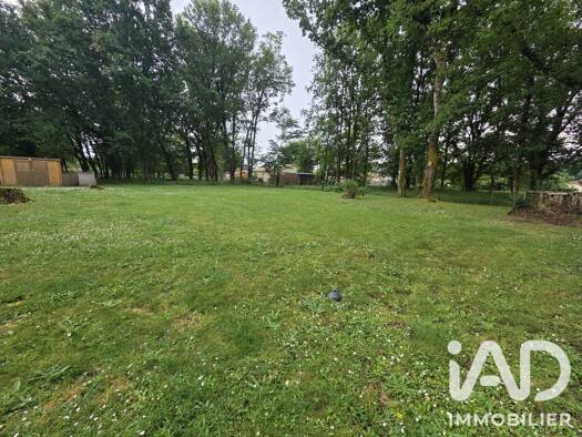 Terrain constructible viabilisé à vendre 50 000 € 752 m² de terrain Lesparre-Médoc 33340