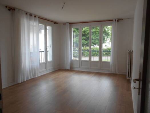 Appartement à louer 562 € 2 pièces 45,1 m² RDC/5 Saint Dominique-Forêt Montargis 45200