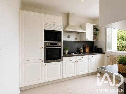 Maison de plain-pied à vendre 209 000 € 3 pièces 2 chambres 60 m² 888 m² de terrain Sainte-Geneviève 60730