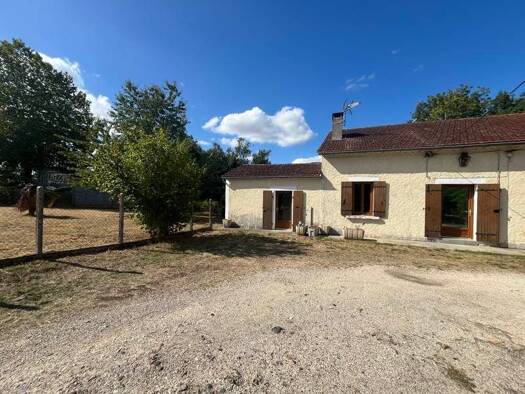 Maison à louer 640 € 2 pièces 1 chambre 65,19 m² Coursac 24430