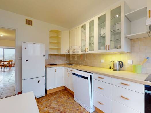 Appartement à louer 1 950 € 3 pièces 2 chambres 87 m² Étage 2/3 Mareil-Marly 78750