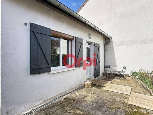 Maison à louer 450 € 2 pièces 1 chambre 38 m² 283 m² de terrain Les Garets-Bellevue Vichy 03200
