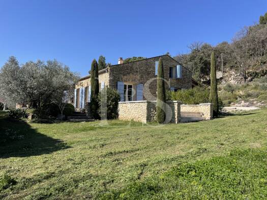 Ferme à vendre 995 000 € 5 pièces 4 chambres 140 m² 15 000 m² de terrain Malaucène 84340