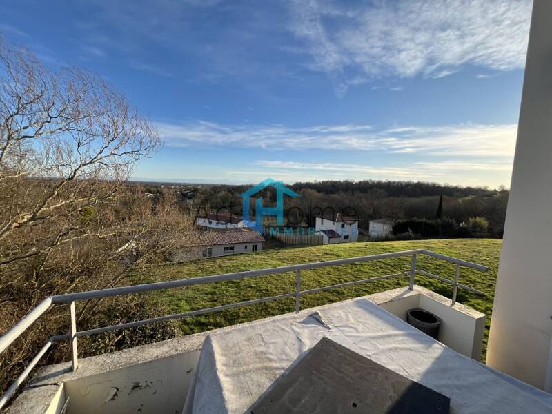 Maison à louer, 61m², SAINTE FOY DE PEYROLIERES