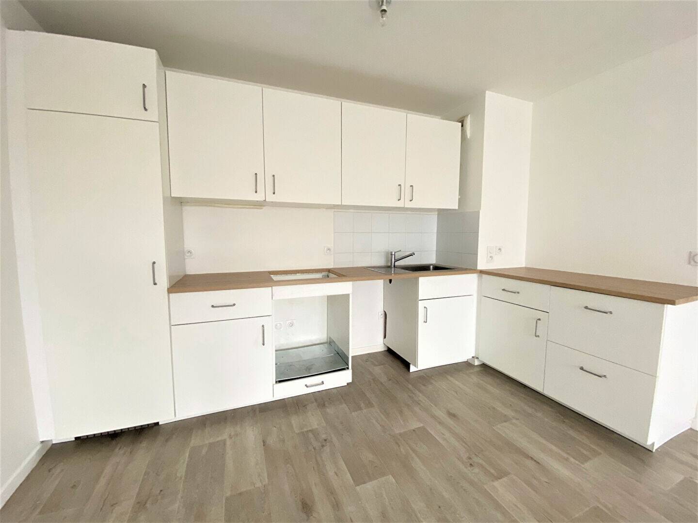 Maison à louer, 60m², COURCOURONNES