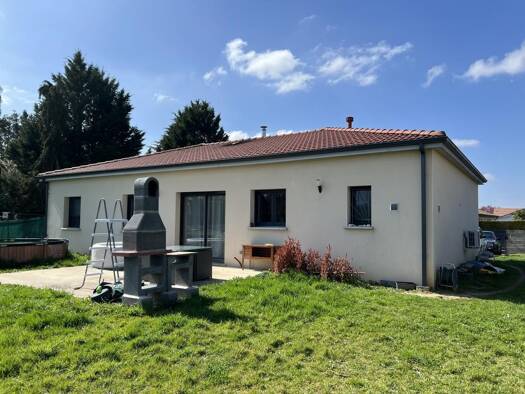 Maison à vendre 245 000 € 5 pièces 4 chambres 99,9 m² 1 511 m² de terrain Veyrac 87520