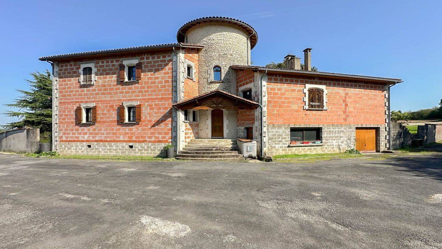Maison à vendre, 230m², MONTENDRE