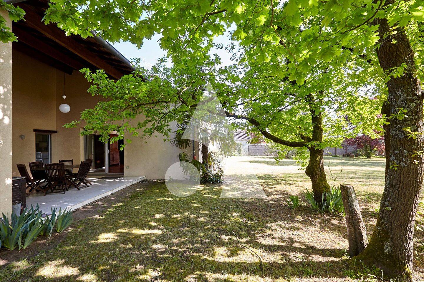 Maison à vendre, 200m², MONTMERLE SUR SAONE