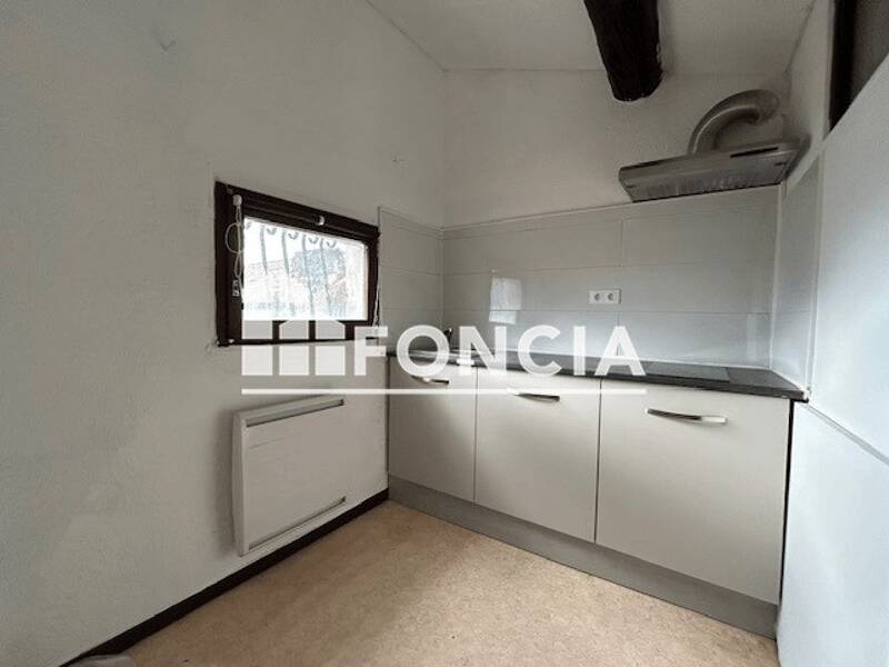 Maison à louer, 21m², UZES