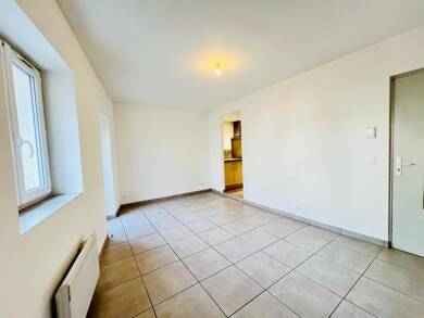 Appartement à vendre 114 000 € 3 pièces 2 chambres 48 m² Signes 83870
