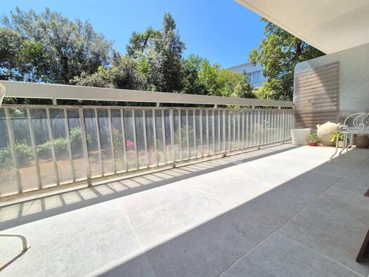 Appartement à vendre 358 700 € 3 pièces 2 chambres 80 m² Étage 1/4 Parc Maisonfort Royan 17200