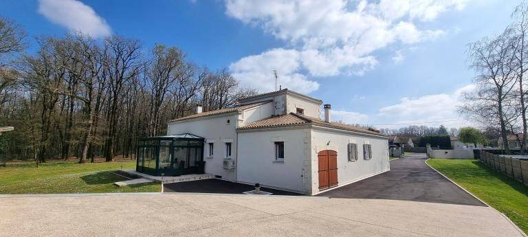 Maison à vendre, 287m², MOUTHIERS SUR BOEME