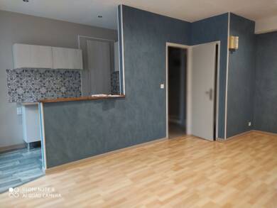 Appartement à louer 362 € 1 pièce 28 m² Étage 1/2 Avallon 89200
