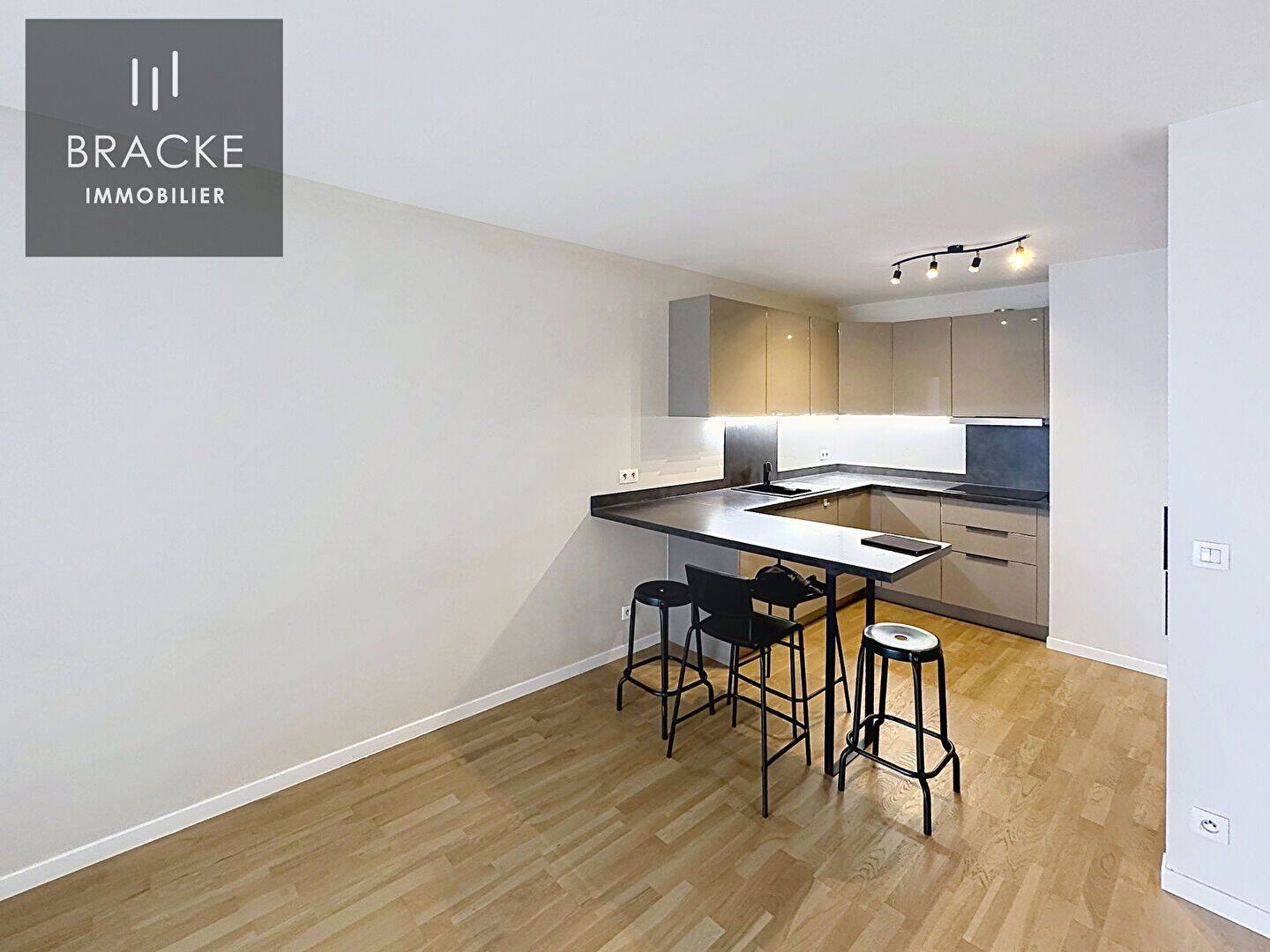 Maison à louer, 41m², COURBEVOIE