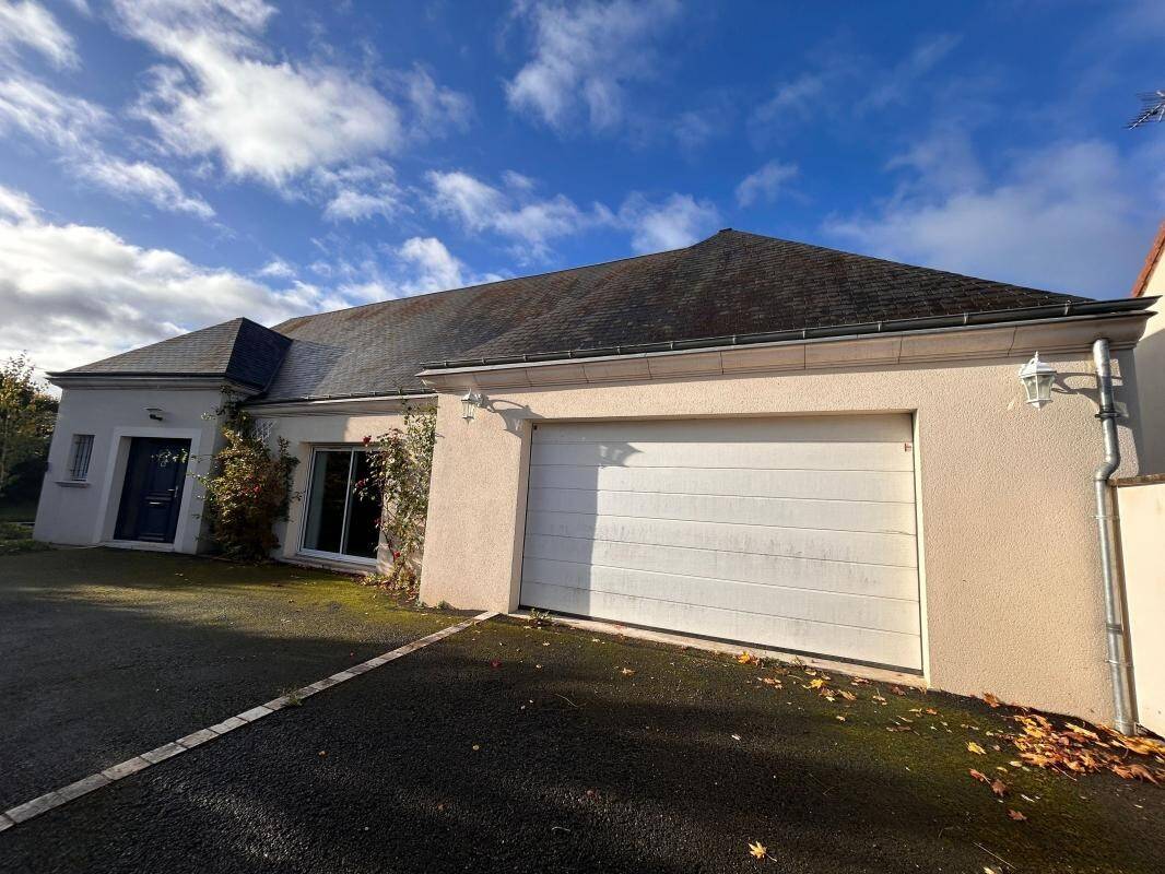 Maison à vendre, 235m², LA CHAUSSEE SAINT VICTOR